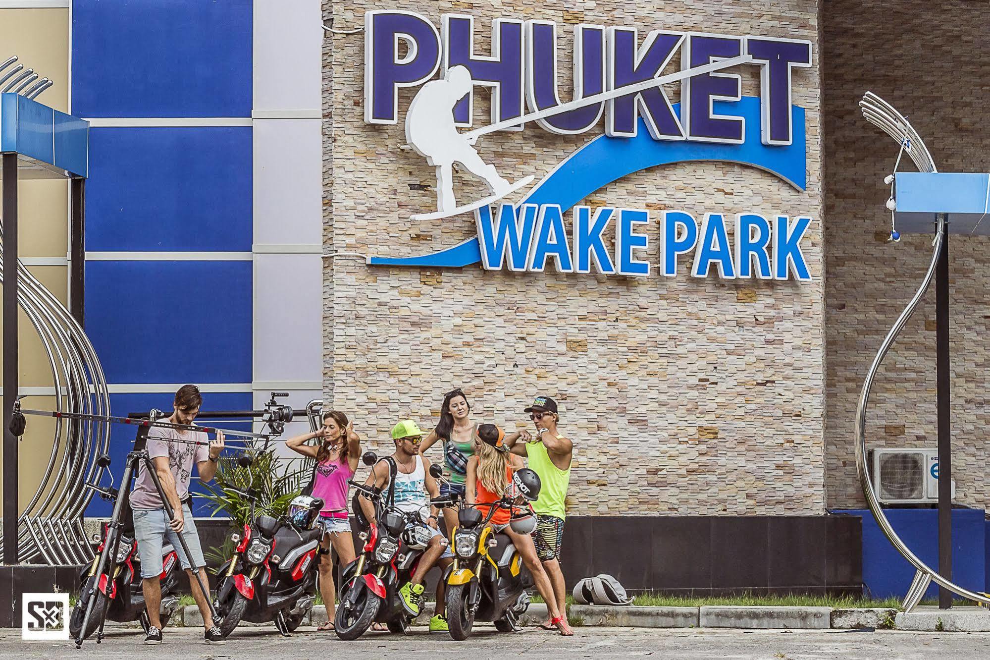 ホテル Phuket Wake Park カトゥー エクステリア 写真